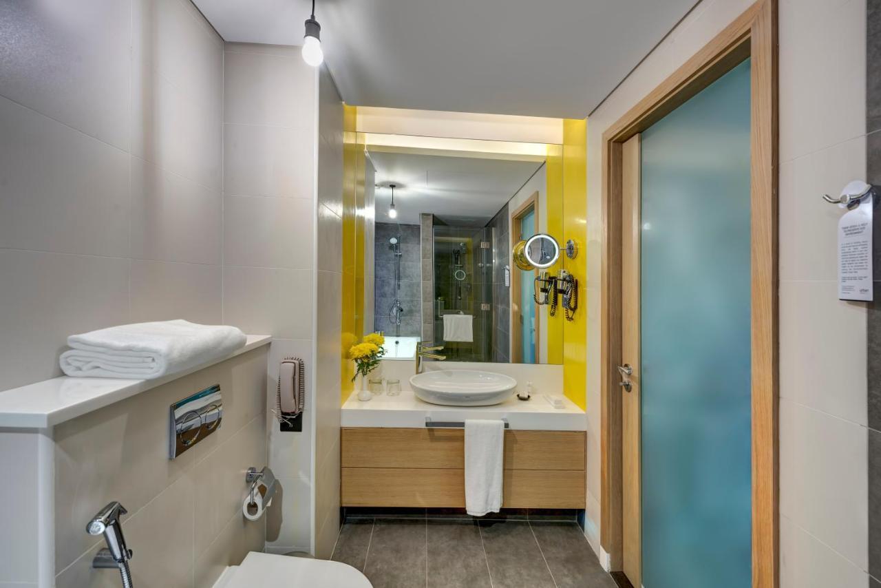 Skyline Premium Room