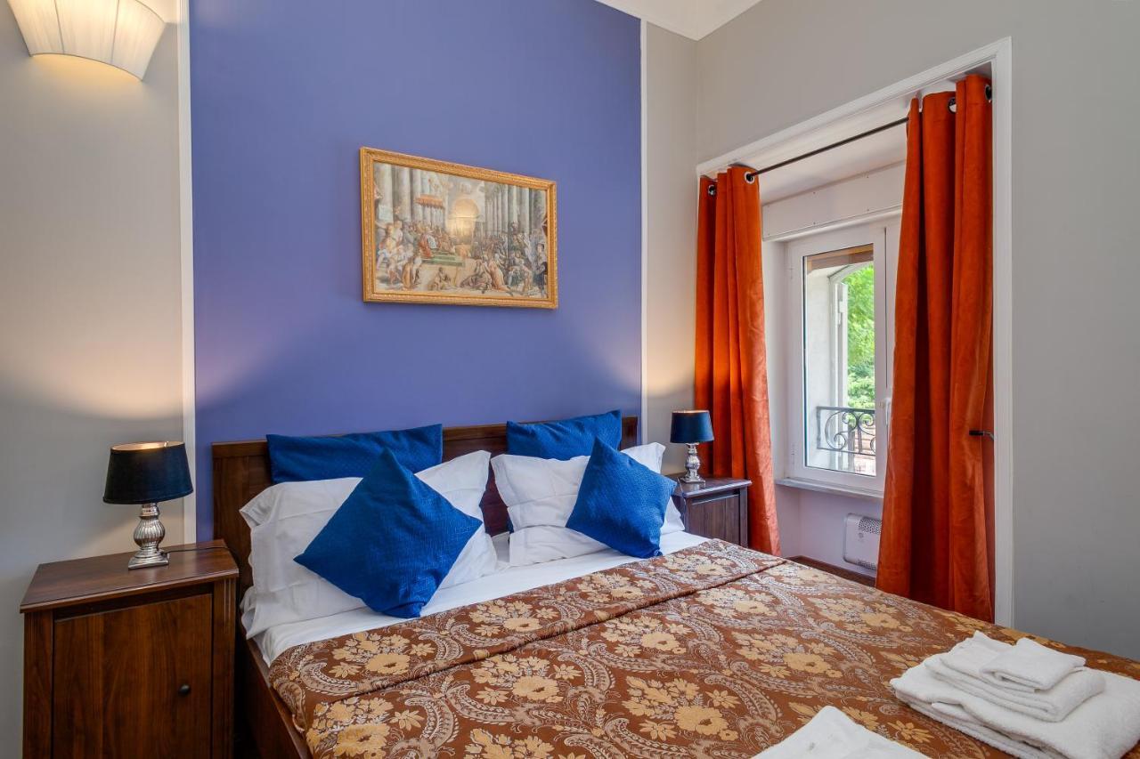 Double Room Private Bathroom