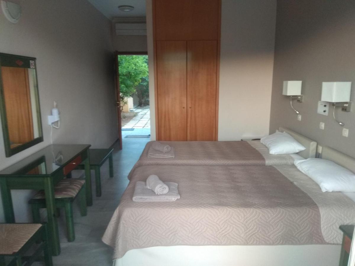 Double or Twin Room with Garden View,1011381037:JPEG