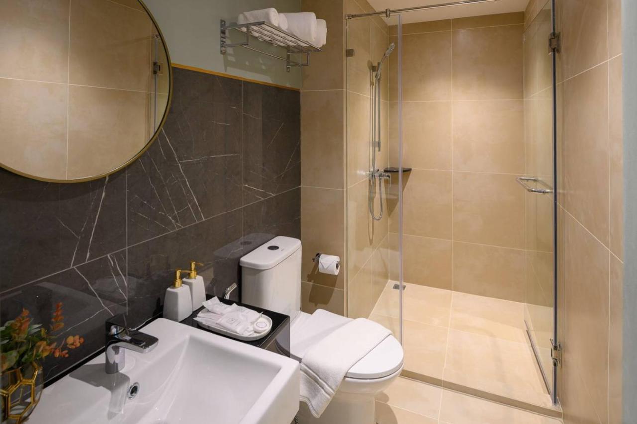 Premium King Room,1208966728:JPEG