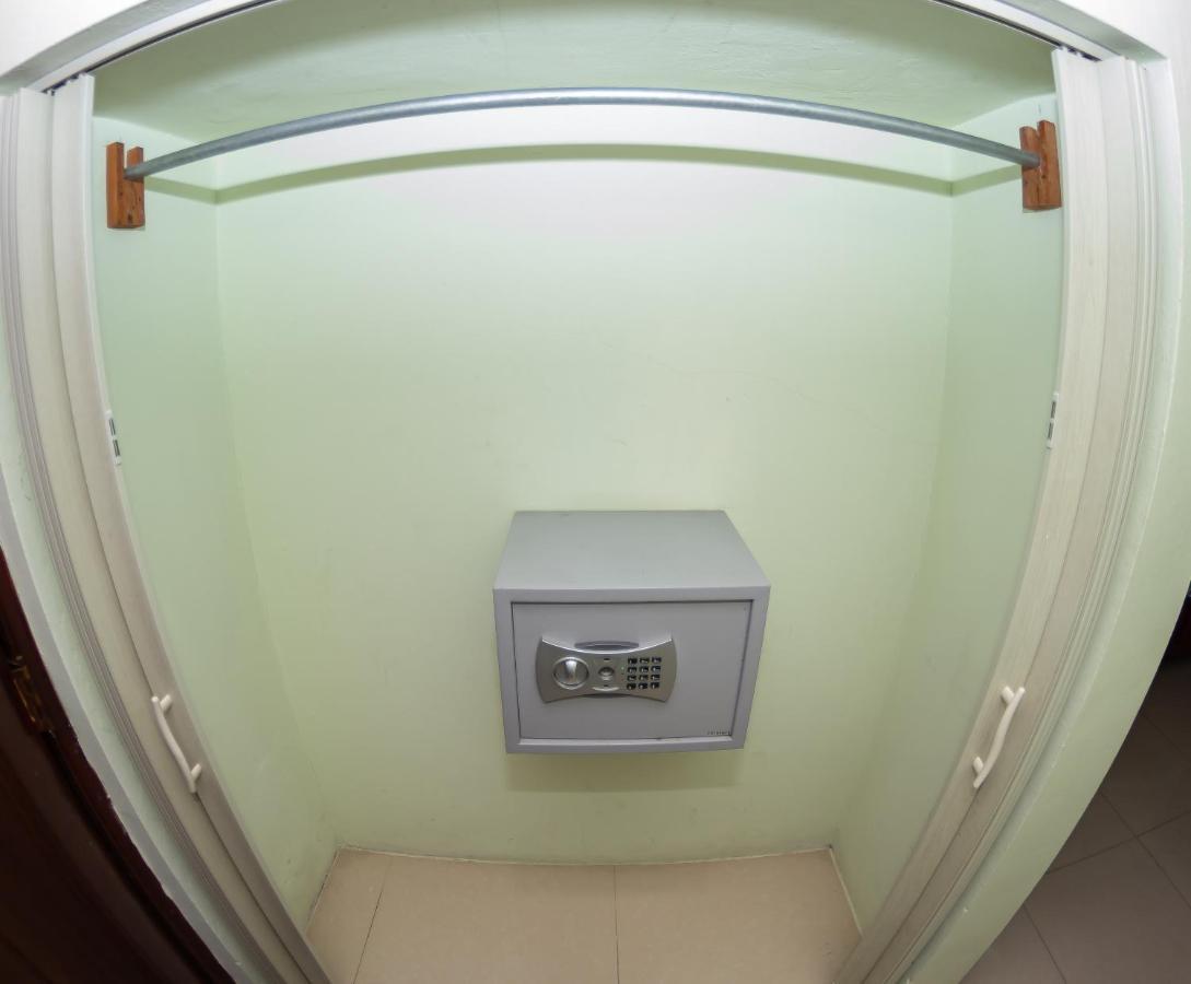 Queen Room with Two Queen Beds,1018772869:JPEG
