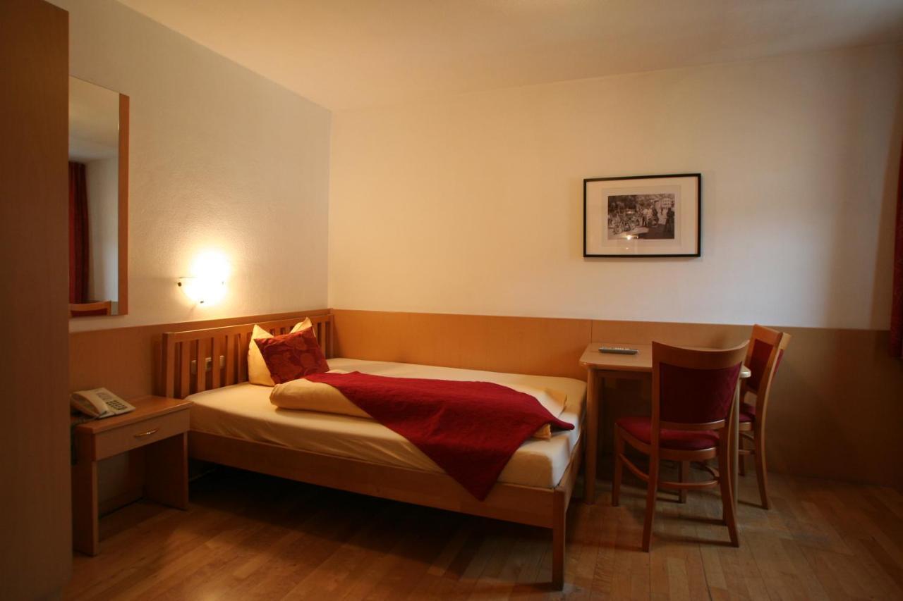 Single Room,1027230937:JPEG