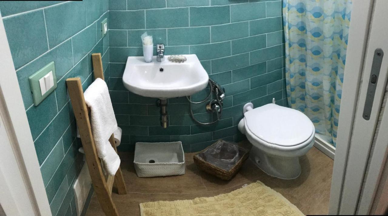 Single Room Private Bathroom