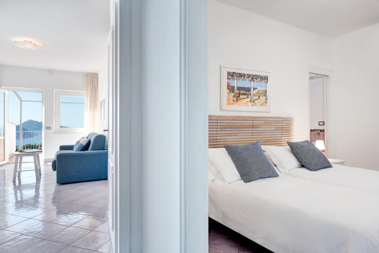 Superior Apartment mit 2 Schlafzimmern, einer Terrasse und Meerblick