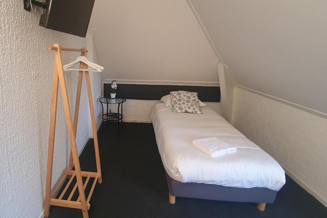 Budget Single Room