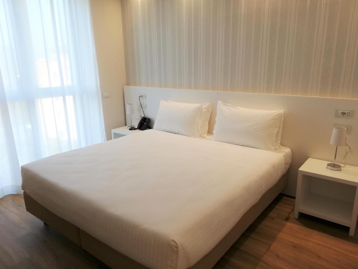 Quarto Standard com Cama de Casal ou 2 de Solteiro