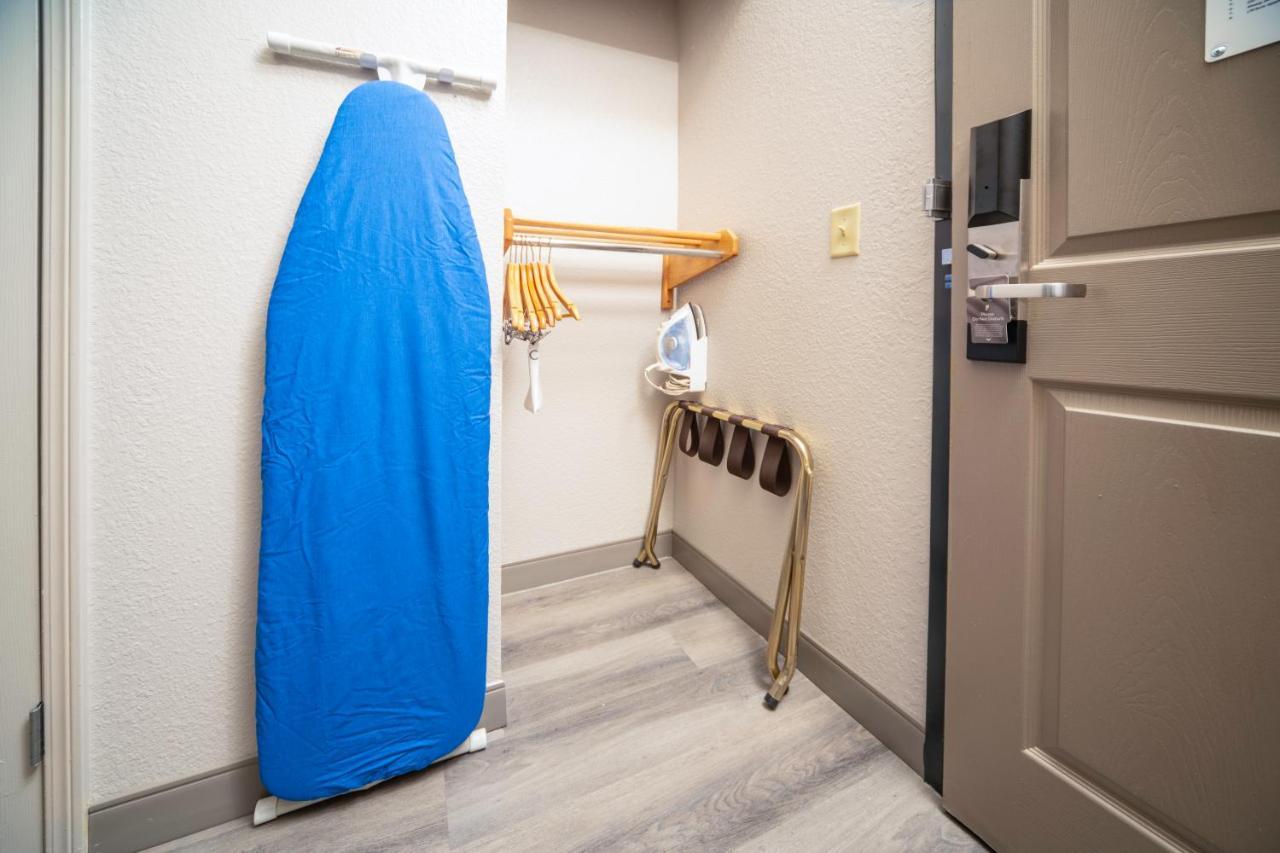 Queen Room Two Queen Beds Disability Access or Non-Smoking