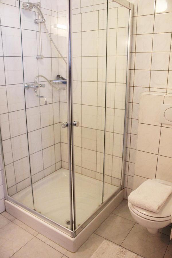 Single Room,1090461330:JPEG