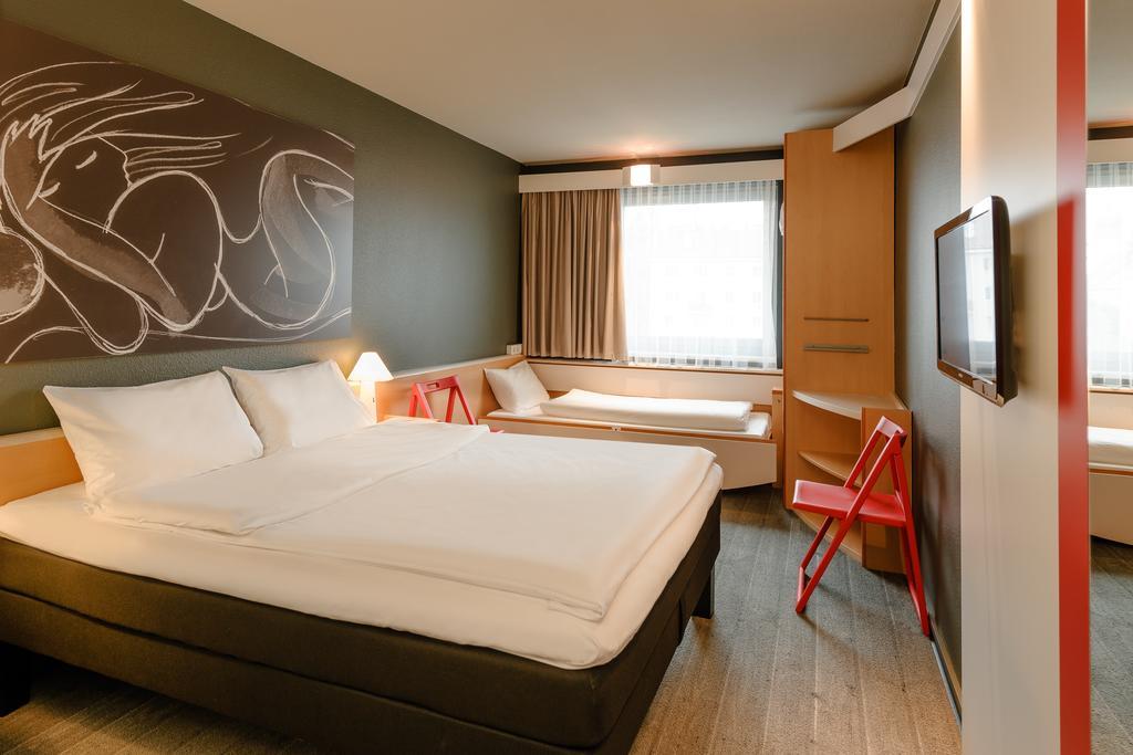 Standard Double Room,942528860:JPEG