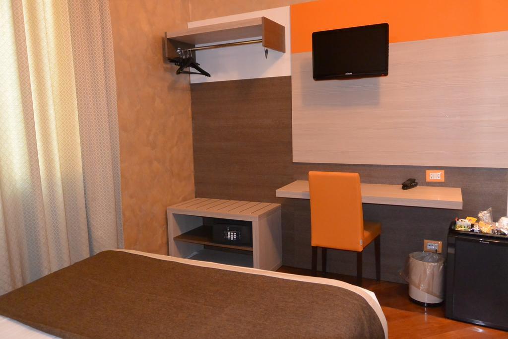 Habitación Doble Pequeña