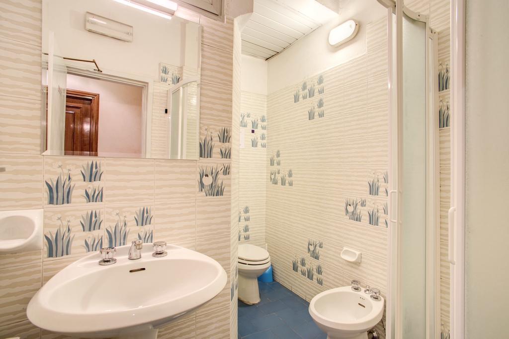 Single Room,644622822:JPEG