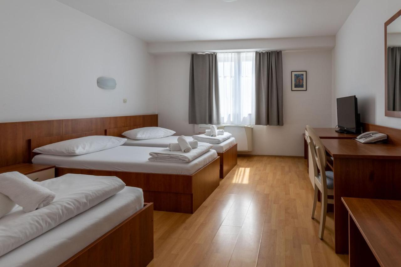 Triple Room,1103164545:JPEG