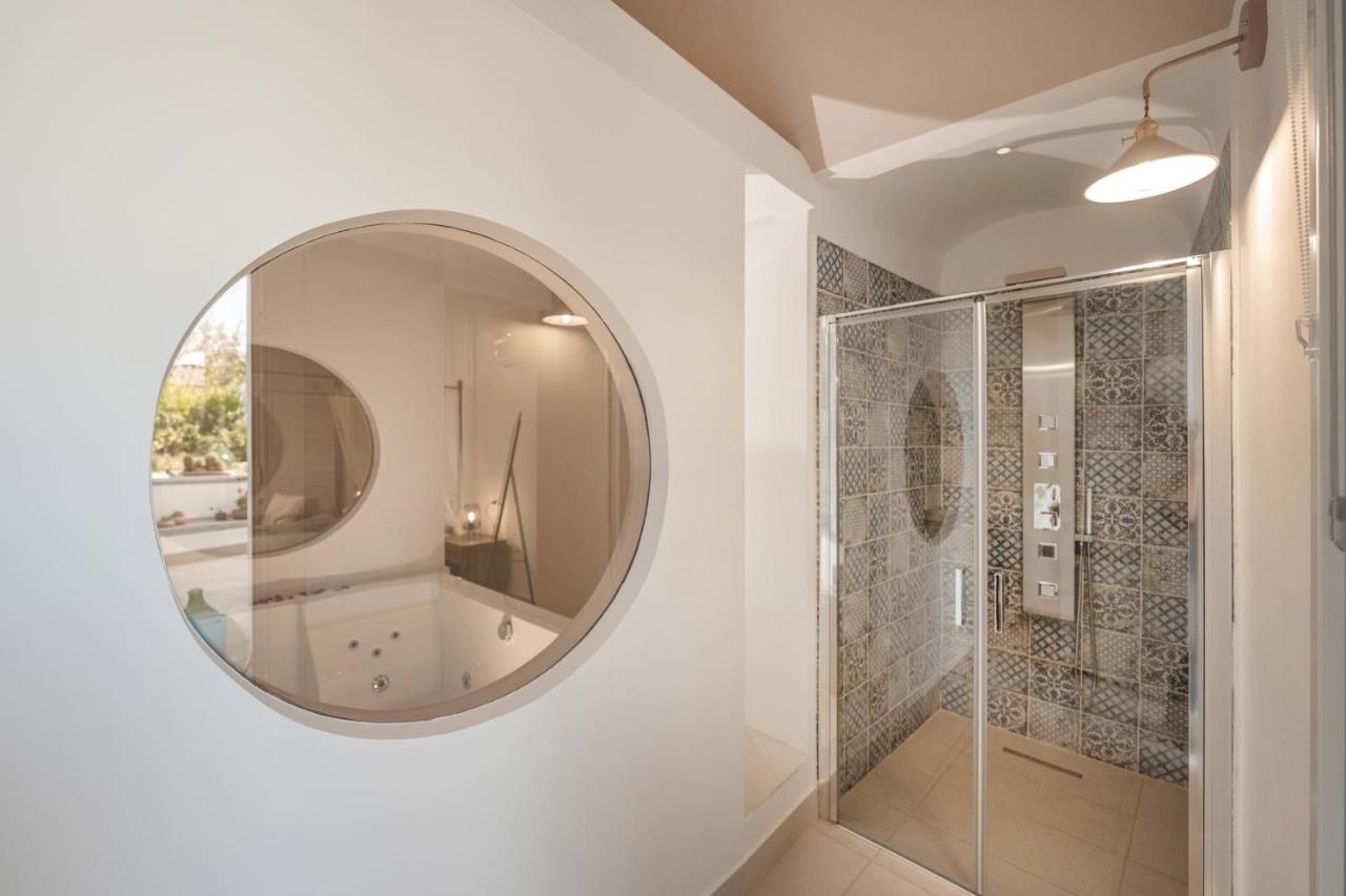 Queen Room Spa Bath