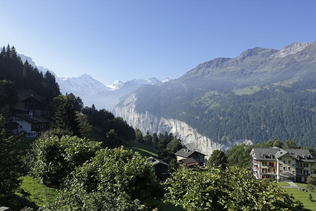 Double Room with Balcony and Mountain View