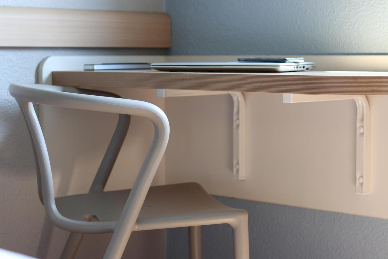 Kamer met 1 Queensize Bed en 1 Stapelbed