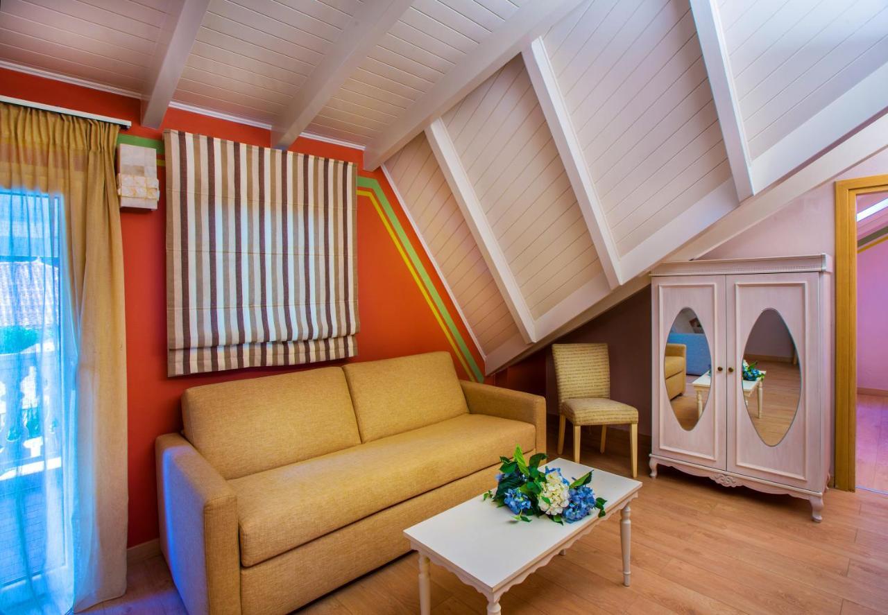 Zolderappartement met 1 slaapkamer (2 volwassenen + 2 kinderen)