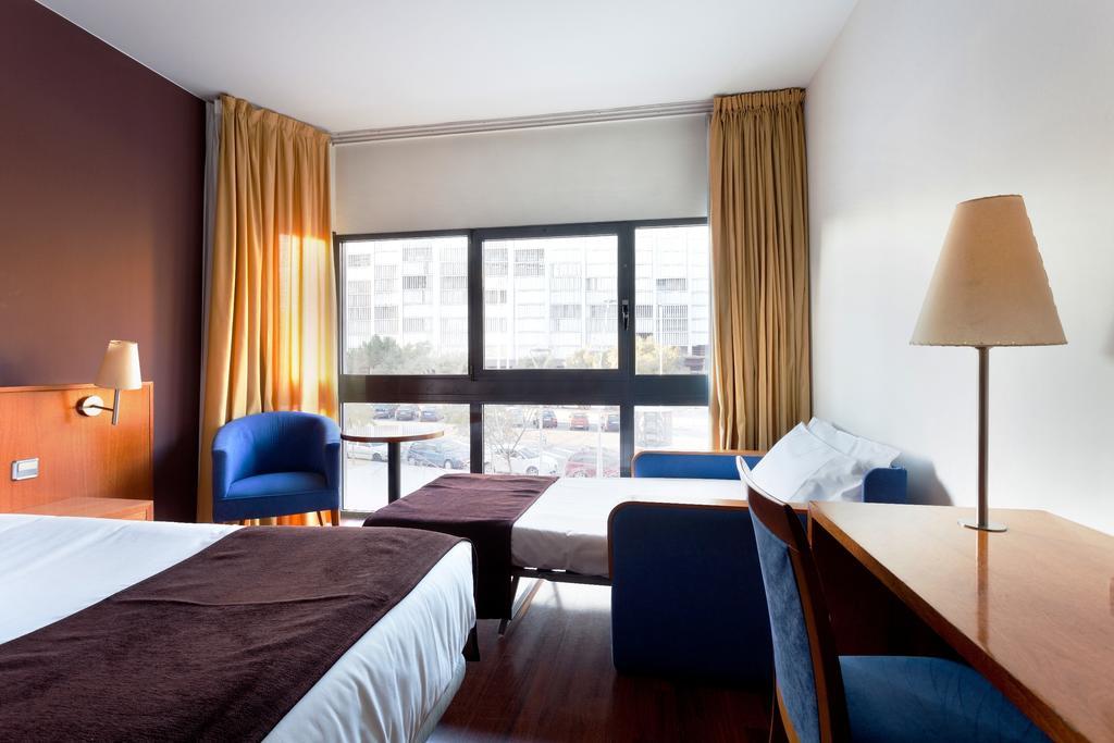 Chambre Double ou Lits Jumeaux avec Lit d'Appoint