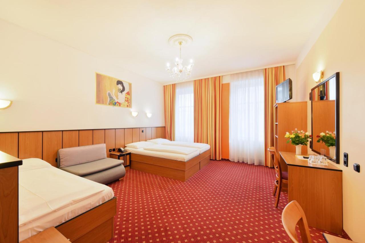 Triple Room,1039207618:JPEG