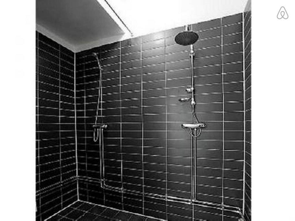 Chambre Simple avec Salle de Bains Commune