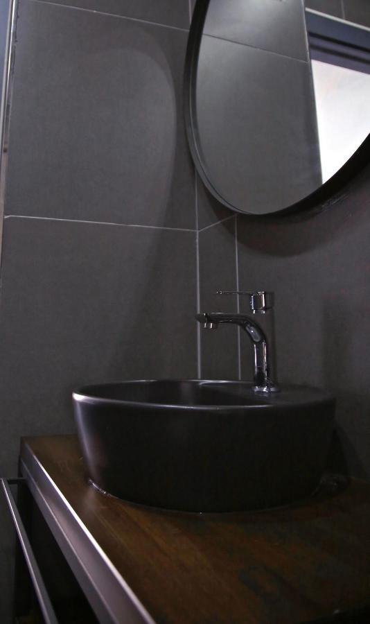 Standard Room - No Window,1147425763:JPEG