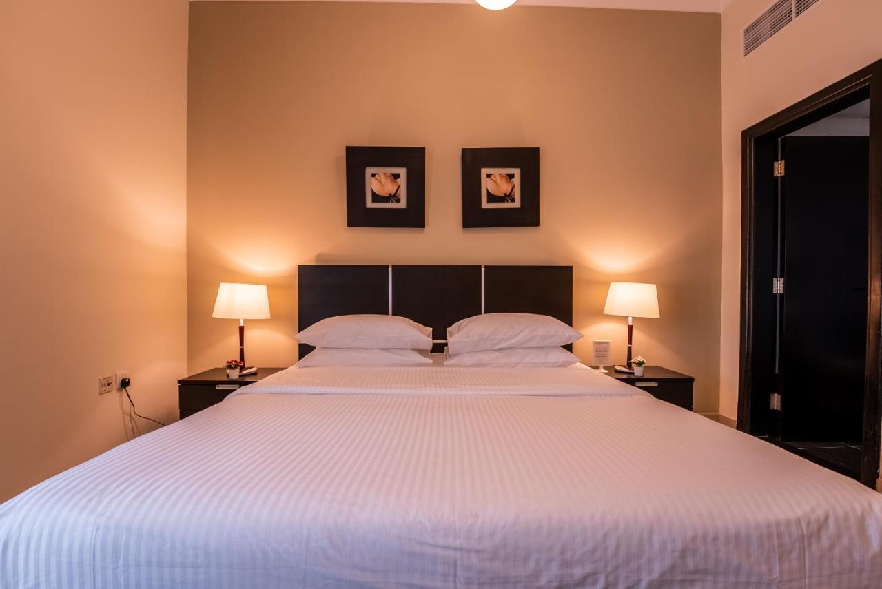 Superior One-Bedroom Apartment,1132972536:JPEG