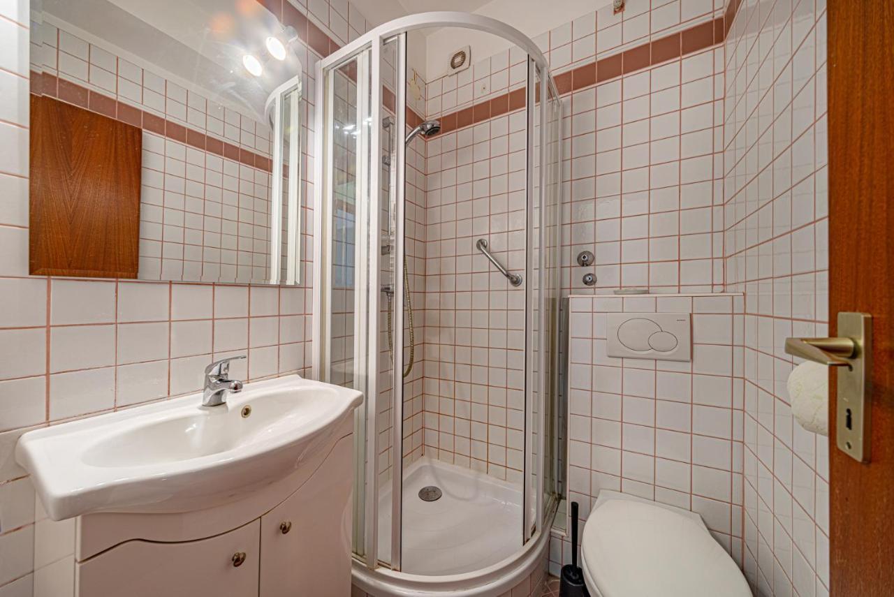 Triple Room,1616875058:JPEG