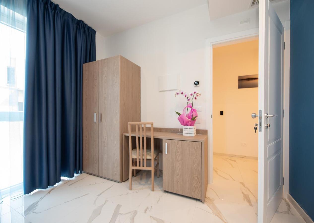 Double or Twin Room with Private Bathroom