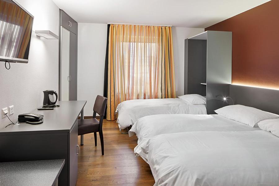 Premium Room