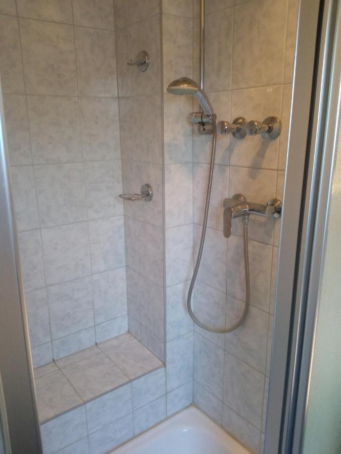 Apartment mit Dusche