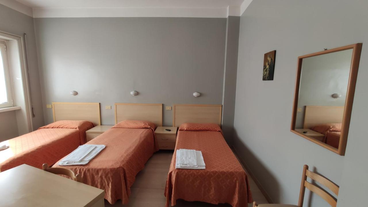 Habitación Triple con baño privado