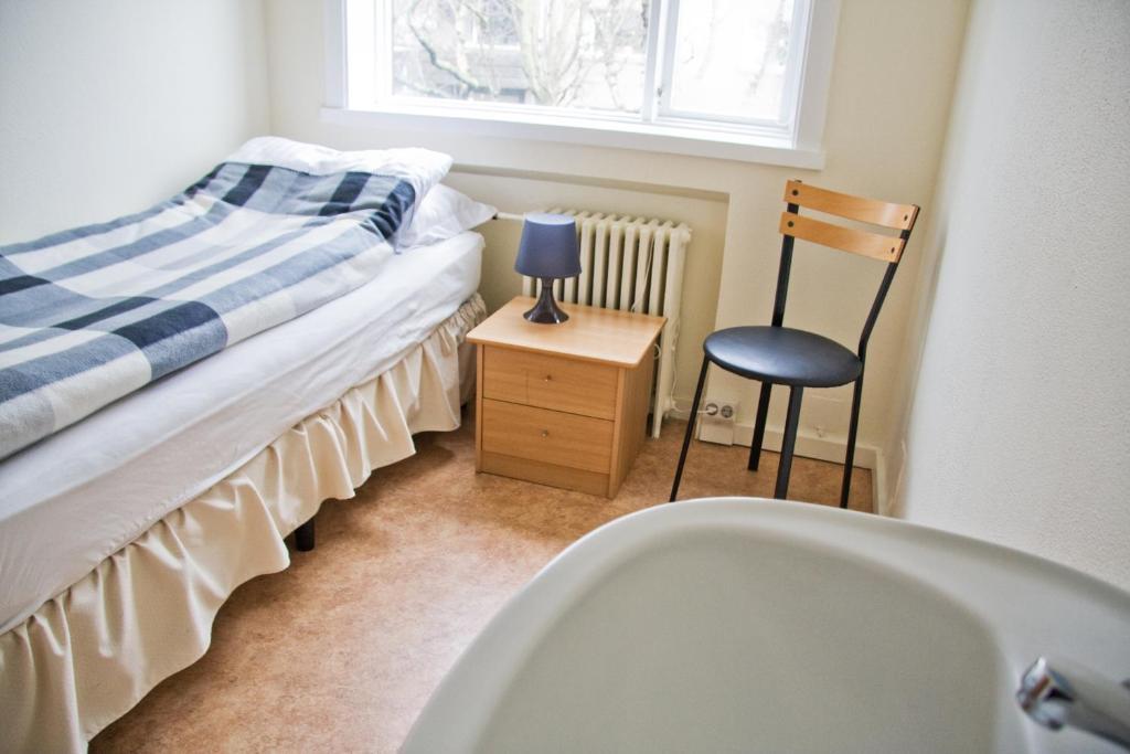 Chambre Simple avec Salle de Bains Commune