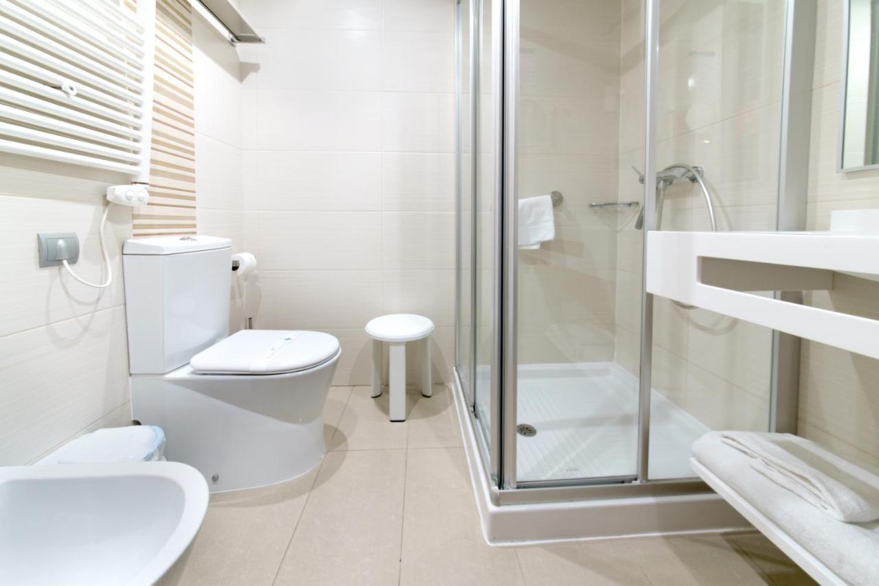 Superior Double or Twin Room Front Sea View