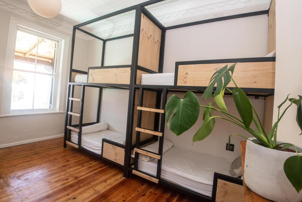 Bed 6-Bed Female Dormitory Room