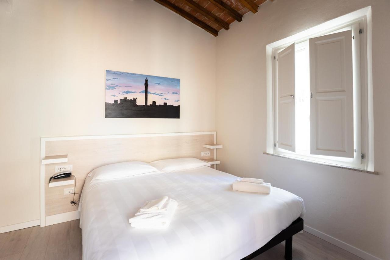 Quarto com Cama de Casal ou 2 de Solteiro