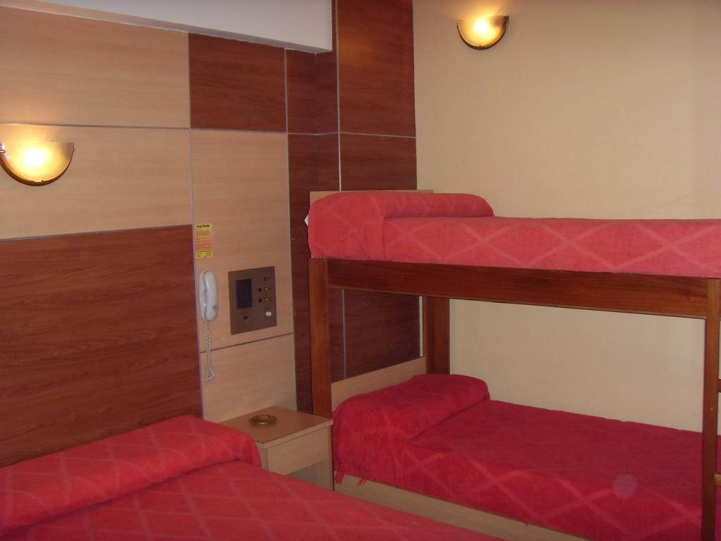 Quarto Triplo Standard