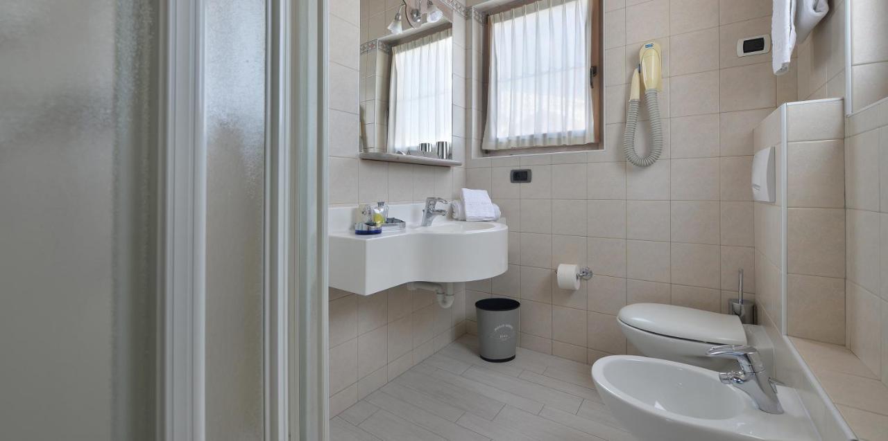 Basic Triple Room