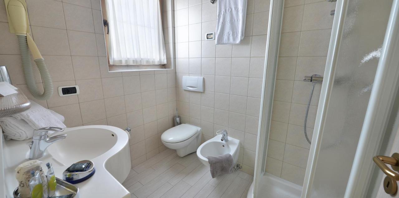 Double or Twin Room Balcony