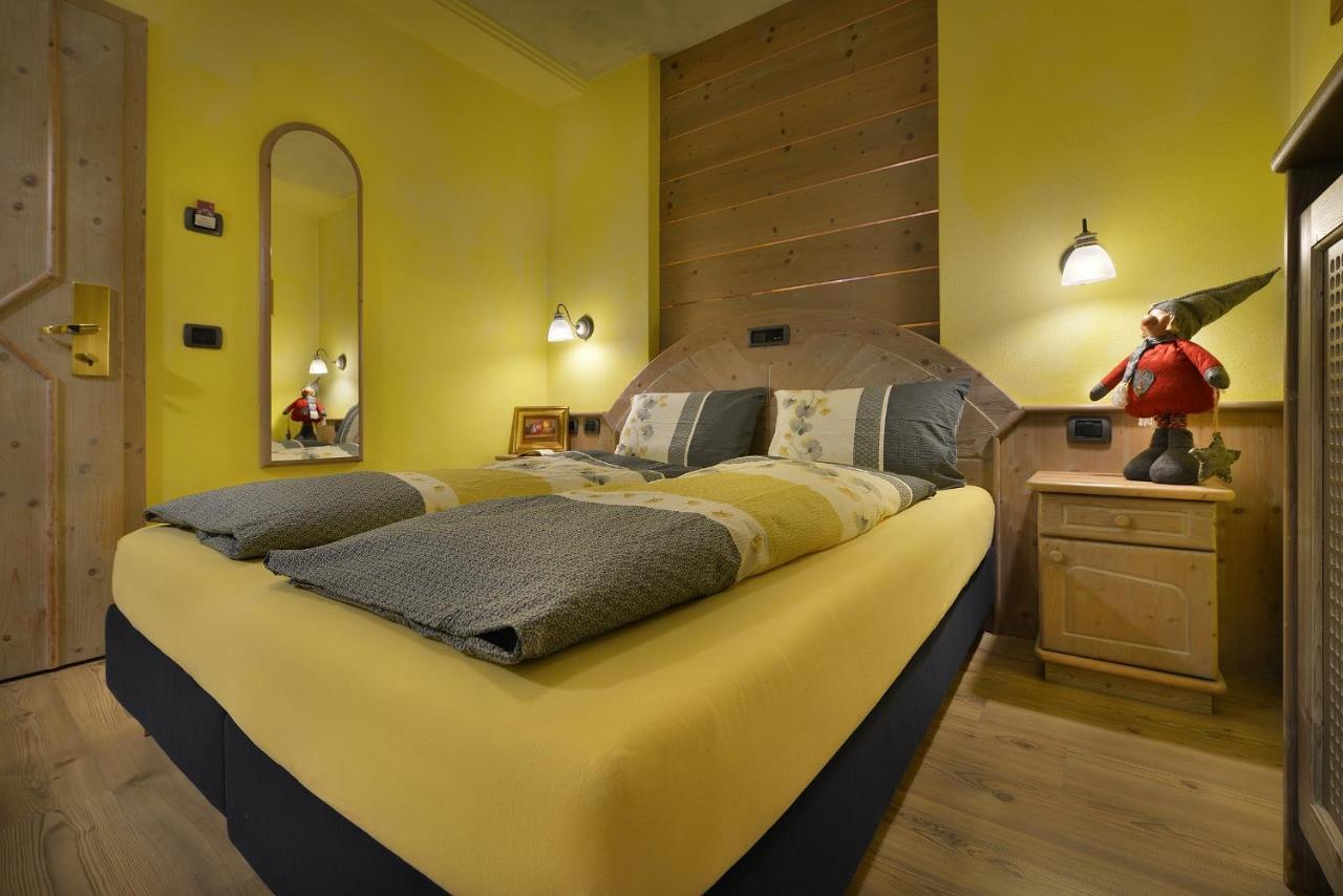 Double or Twin Room Balcony