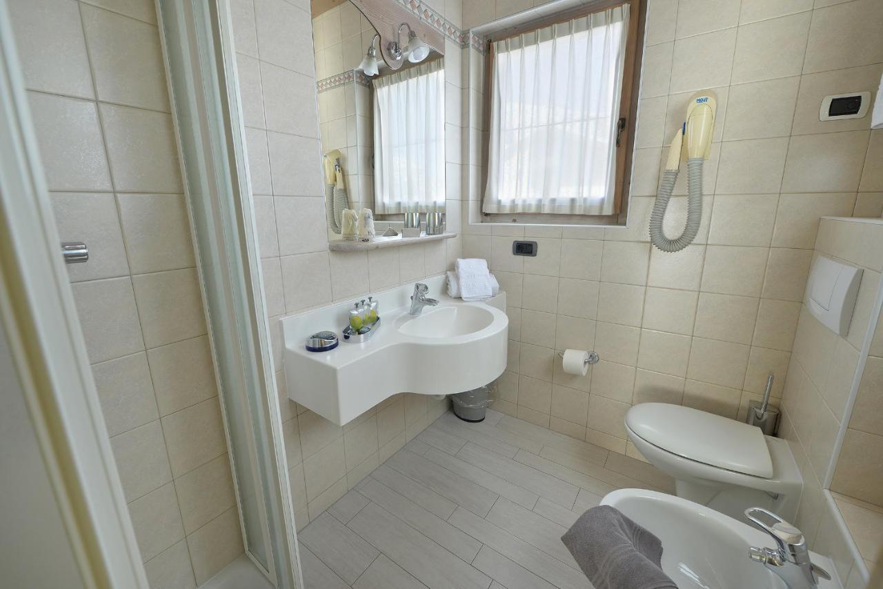 Basic Triple Room