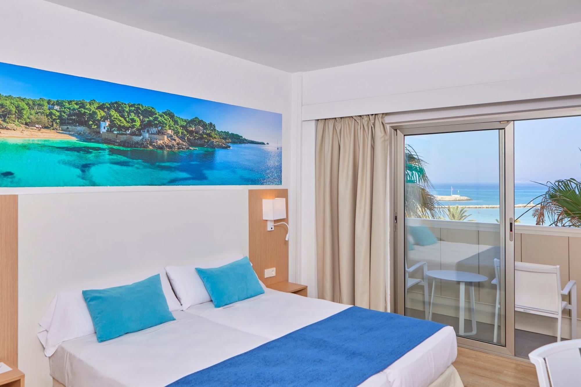 Twin Room Balcony Sea View