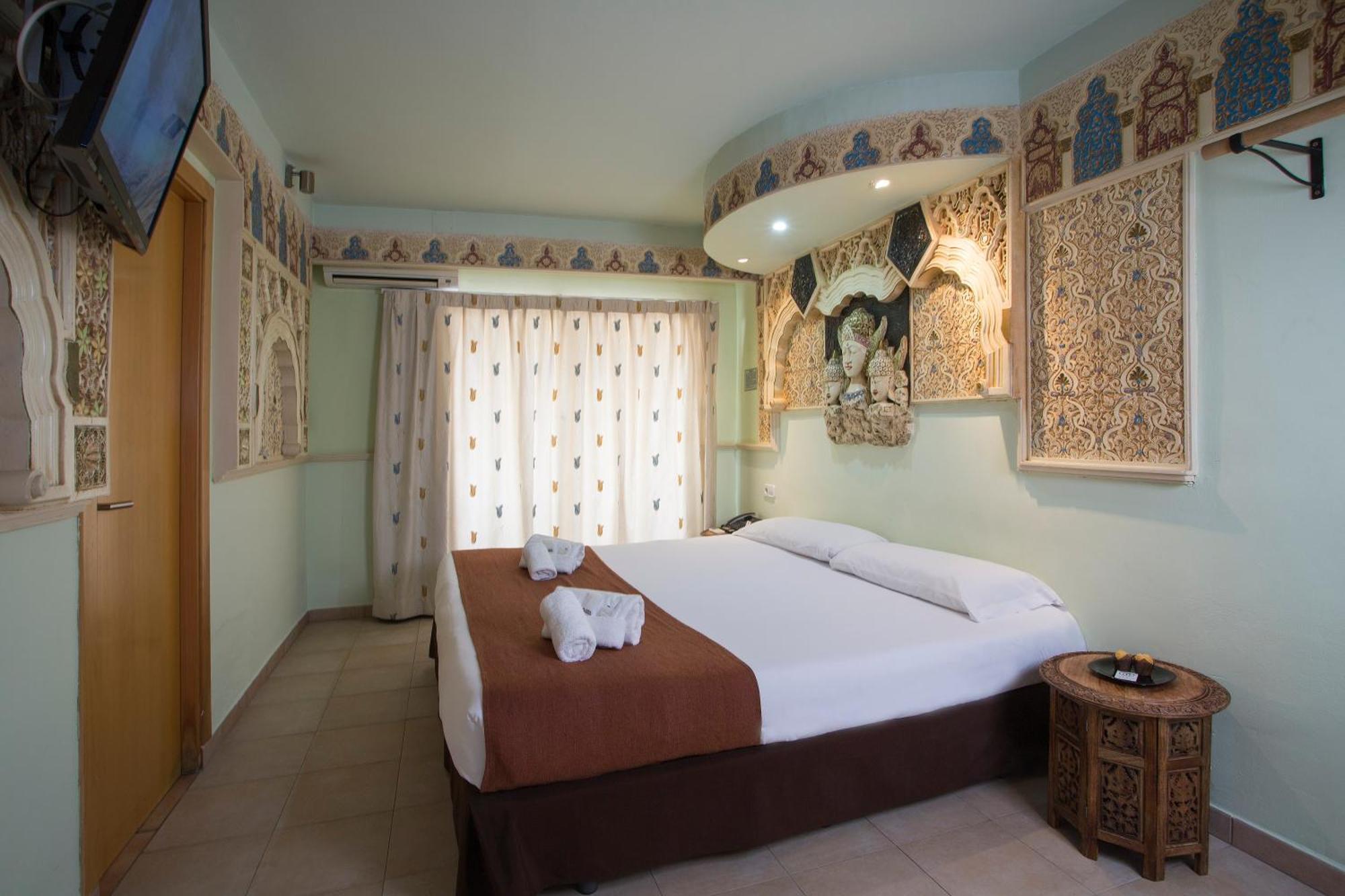 Triple Room with Private Bathroom,1431851458:JPEG