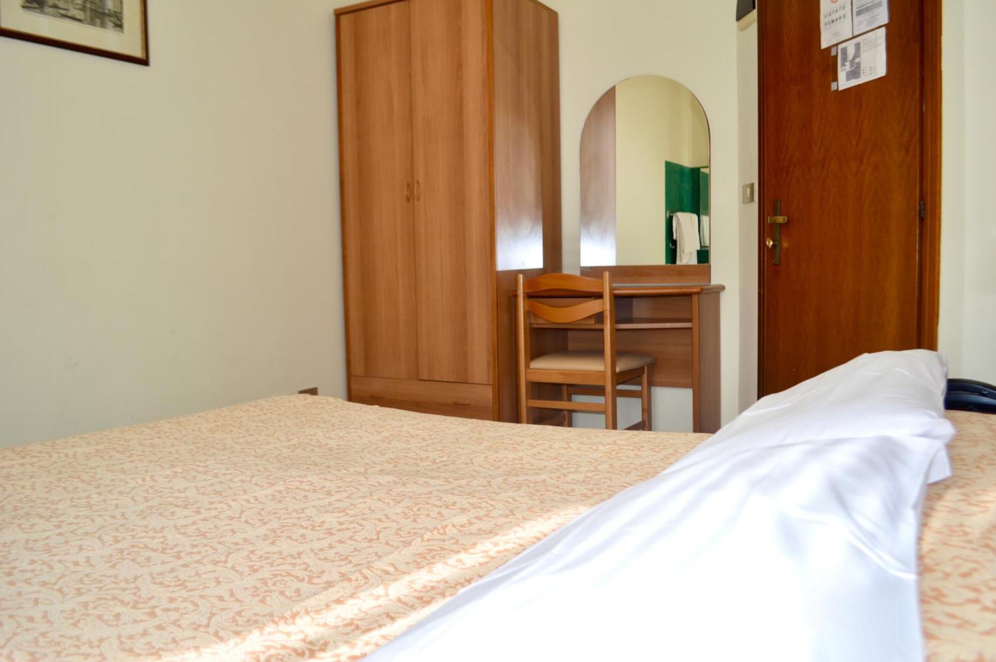 Double or Twin Room with Shared Bathroom