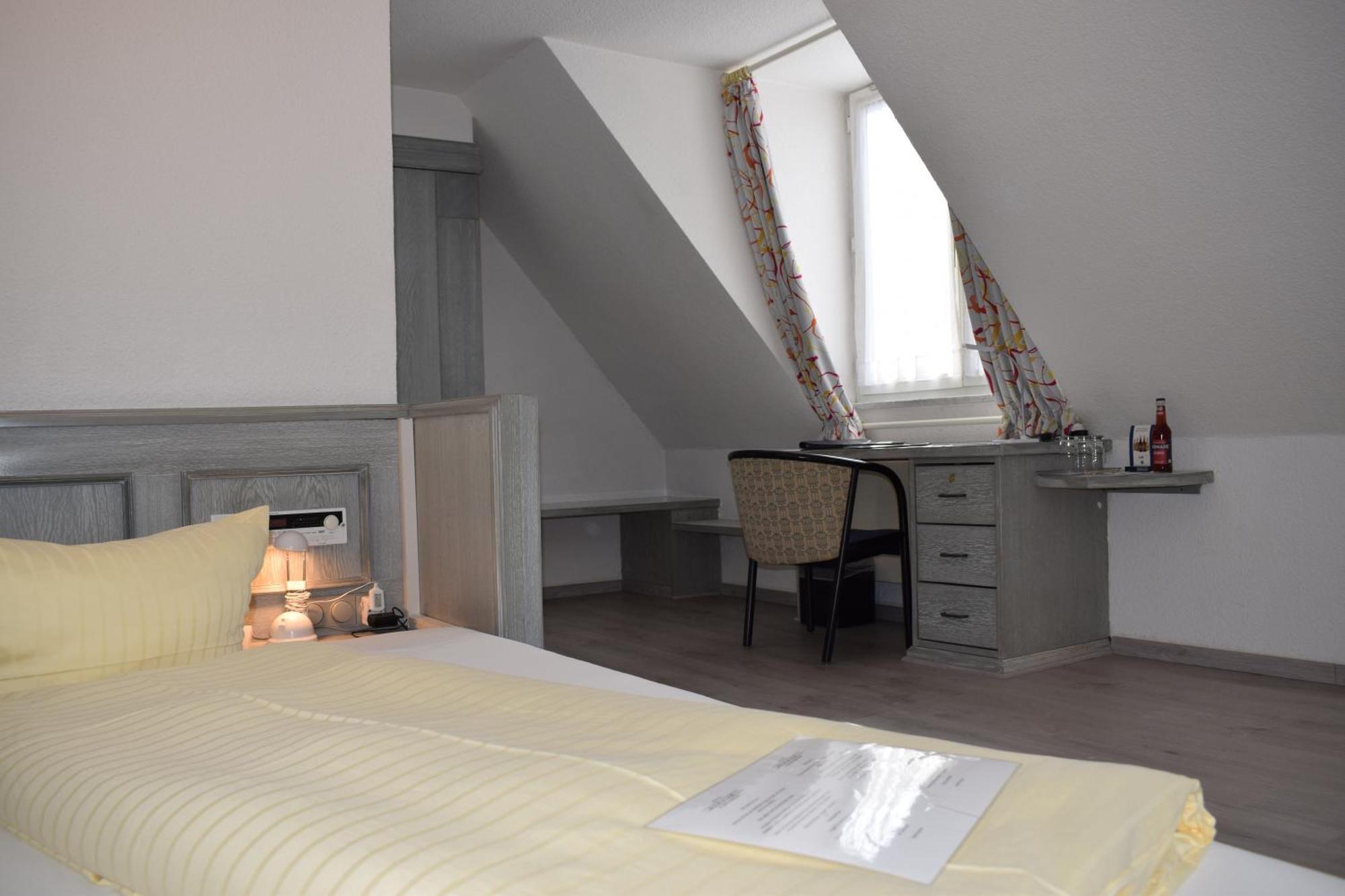 Economy Single Room