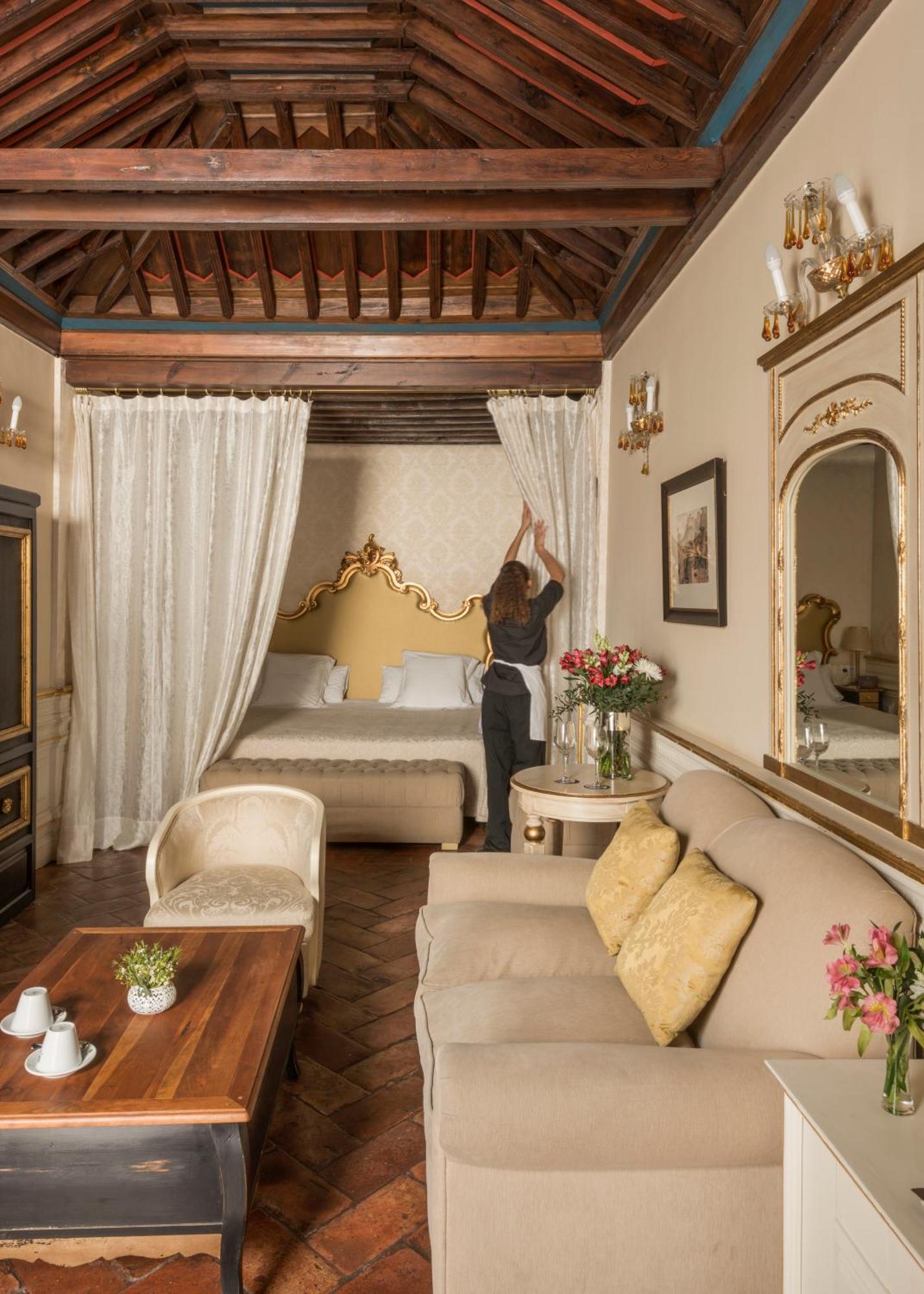 Deluxe Premium Room