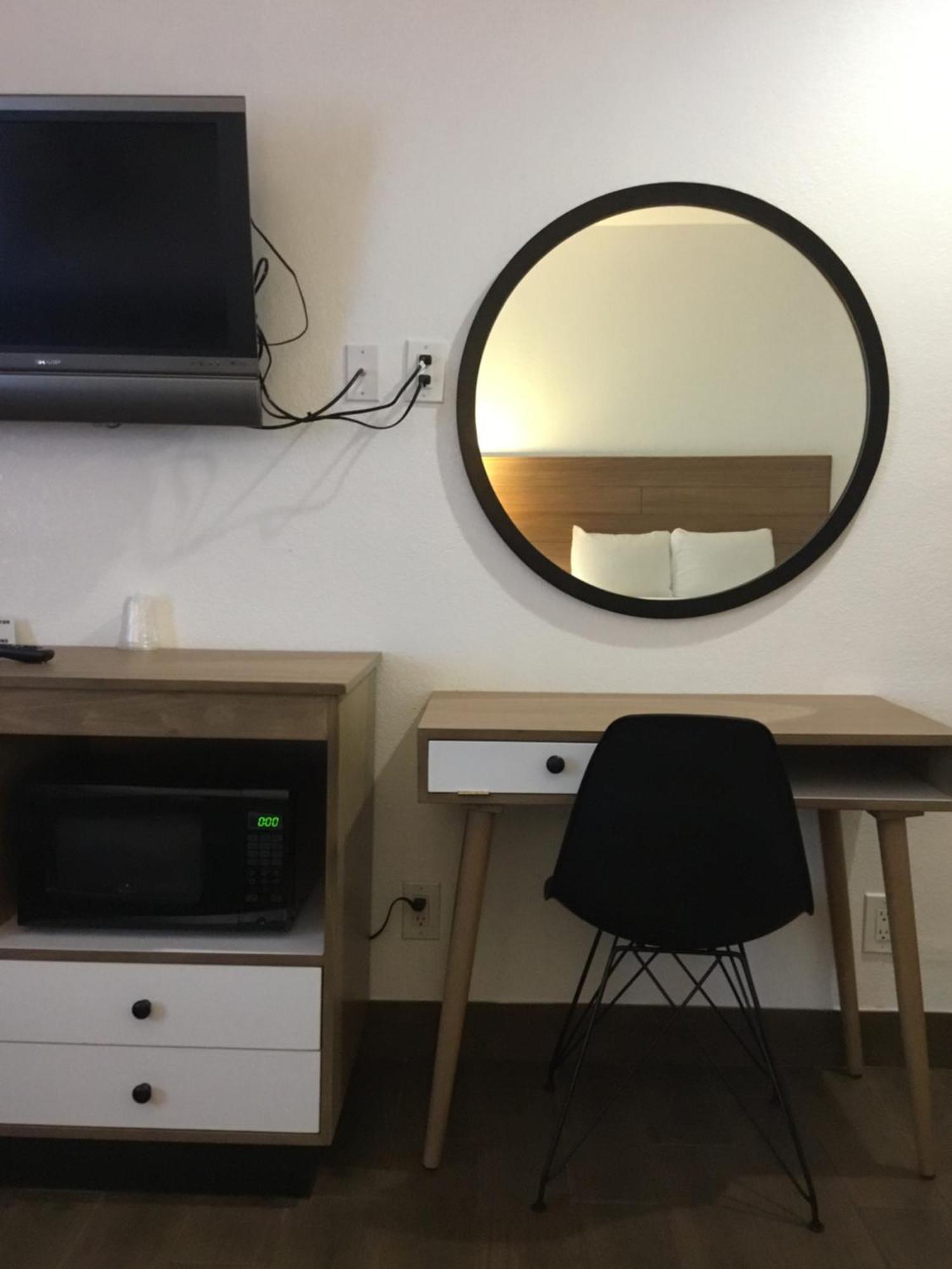 Queen Room Disability Access