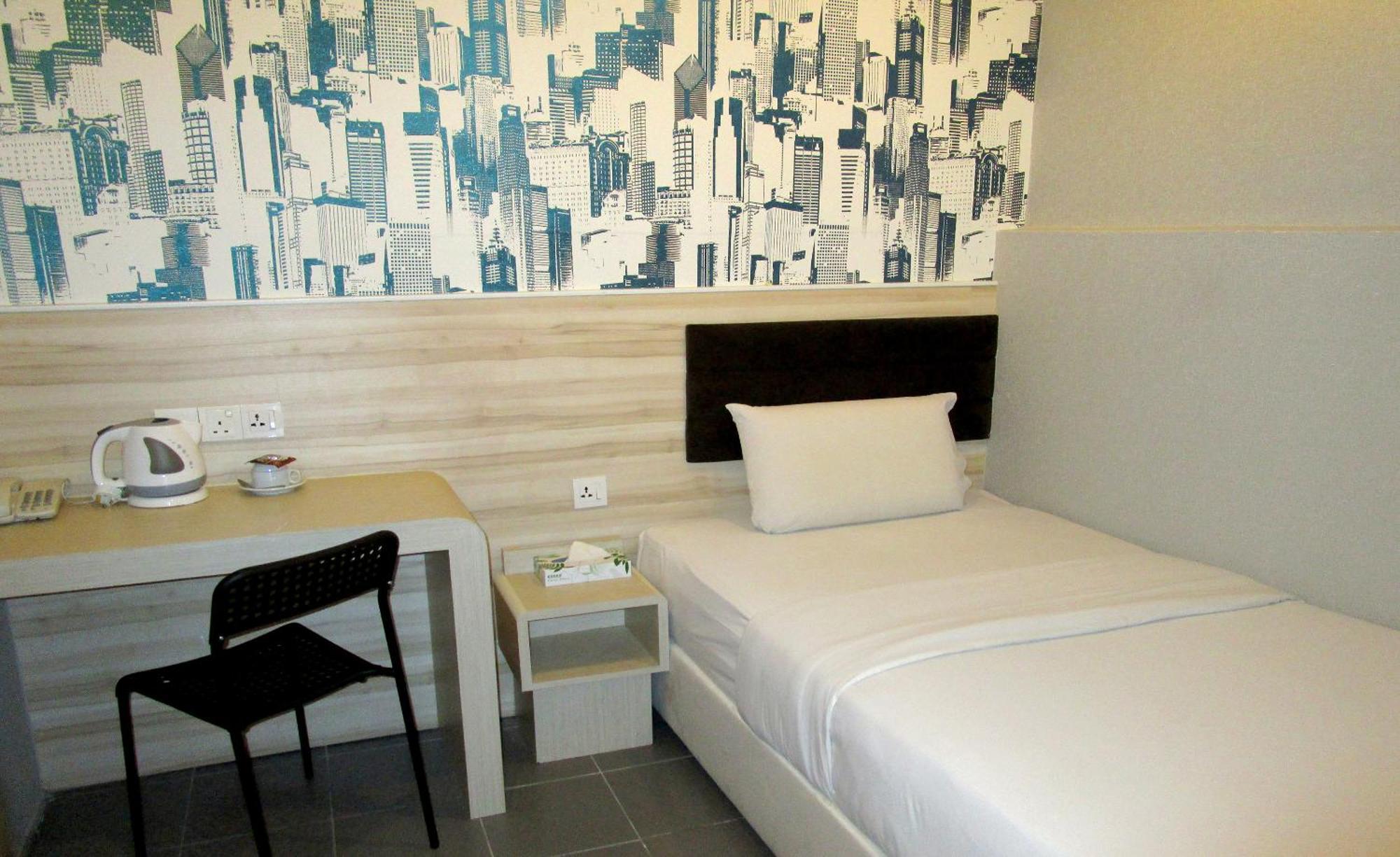 Superior Single Room,705138853:JPEG