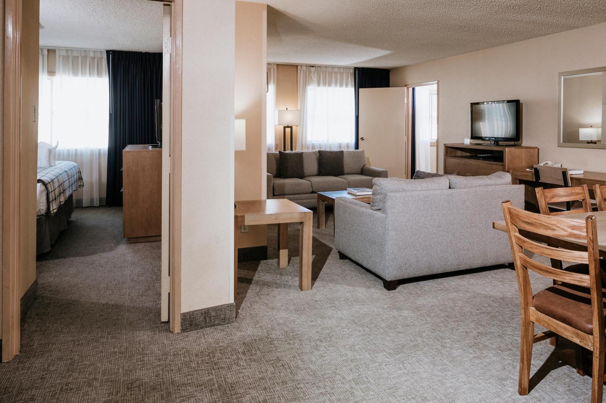 Two-Bedroom Condo,1227187982:JPEG