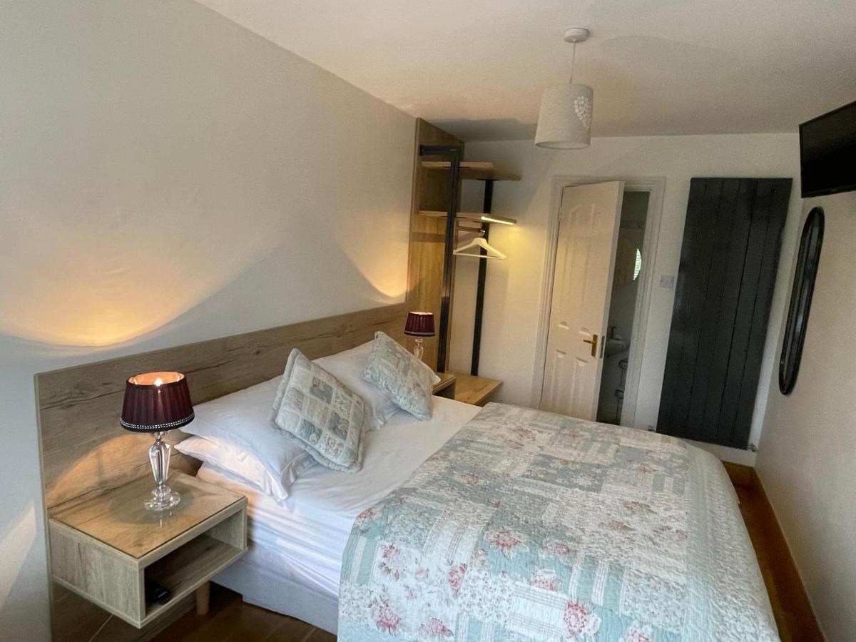 Double Room with Shower