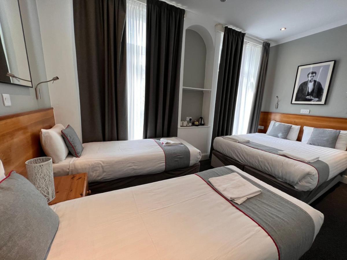 Deluxe Quadruple Room,1231632983:JPEG