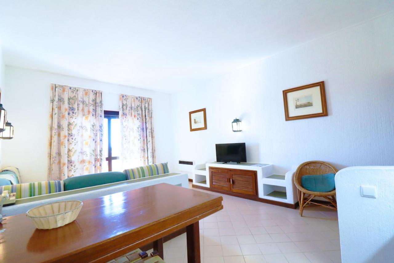 One-Bedroom Apartment,1232201576:JPEG